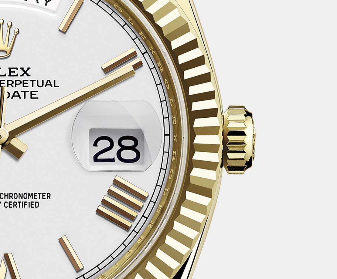Rolex Day-Date 40 Presidential White dial, Fluted Bezel, President bracelet, Yellow gold Watch