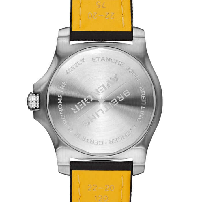 BREITLING Avenger Automatic GMT 43 A32397101A1X2