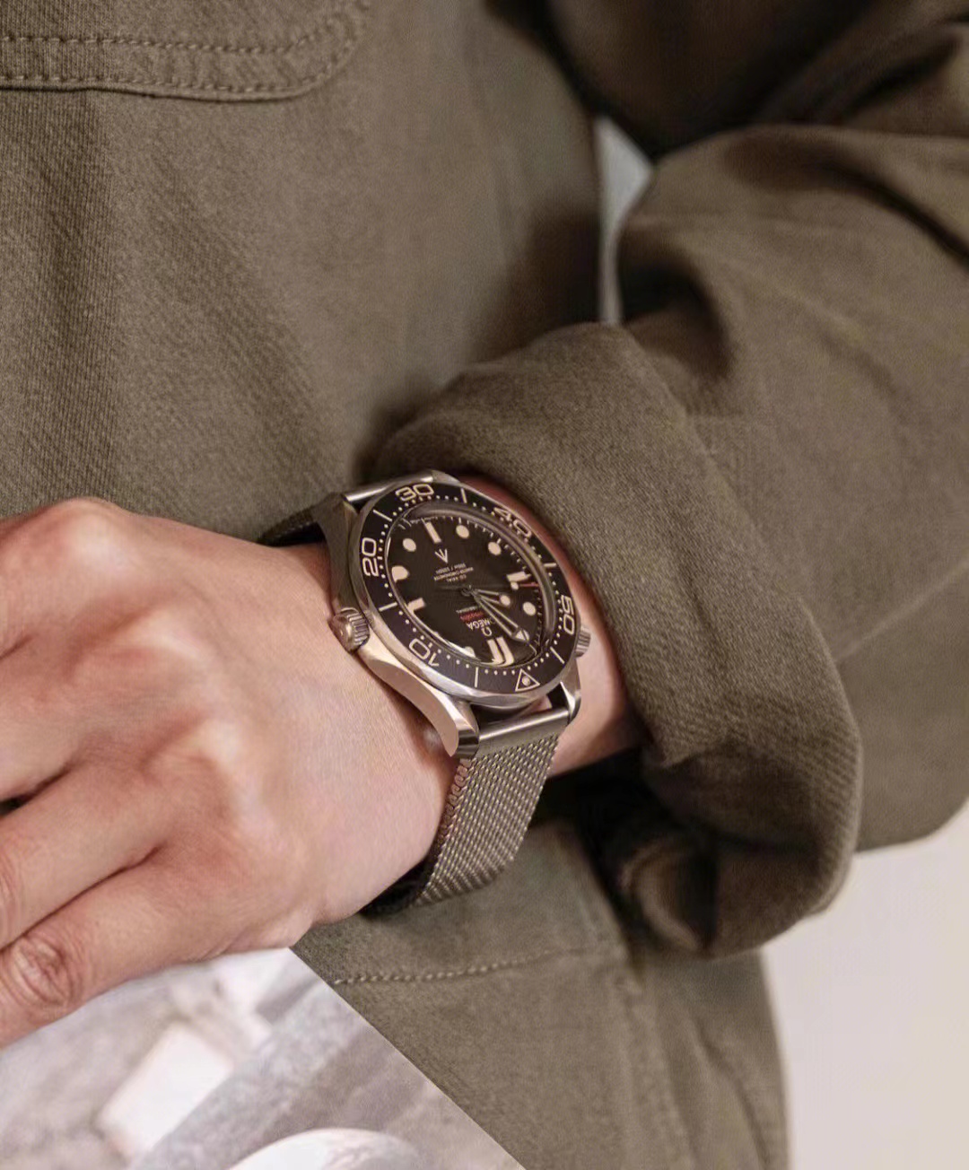 OMEGA Seamaster Diver 300m James Bond 007 210.90.42.20.01.001